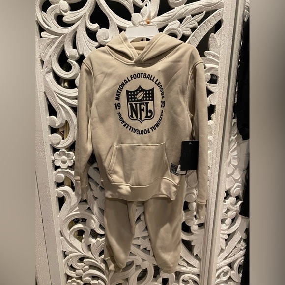 NFL Double Up Pullover Hoodie & Pants Set - Sand - Picture 4 of 10